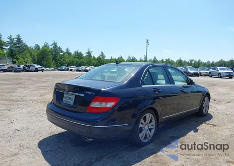 2010 Mercedes-Benz C 300 Luxury 4Matic/Sport 4Matic из США, поврежденный, VIN WDDGF8BBXAF448776